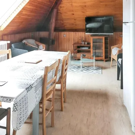 Familial A - 55 M² Avec Tv Dans La アパート